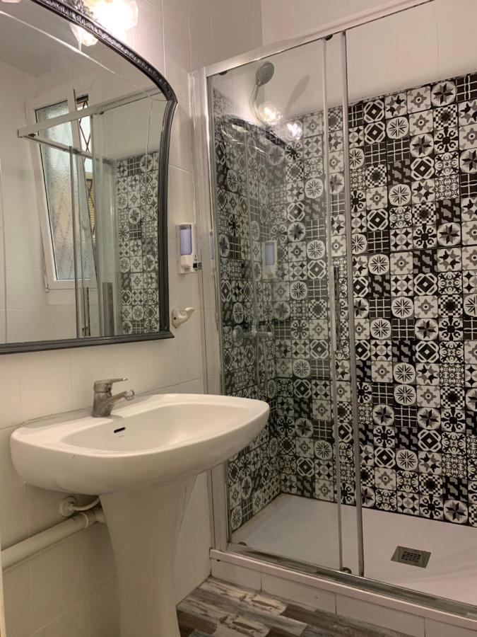 Camera Singola con Bagno in Comune